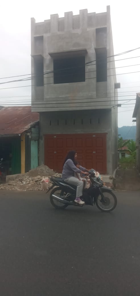 Bangunan Ruko di Tanah PT KAI Jalan Urip Rantauprapat