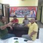 Foto : Temu Ramah Kapolsek Tiga Lingga Iptu Parlindungan Lumban Toruan, Jamu Wartawan Dan LSM Dengan Penuh Kehangatan 