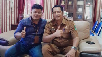 Foto : kiri Parlin Tamba Ketua team investigasi Sumut, kanan plt kadis DPMN Elianto Purba 