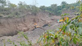 Salah satu Foto Tambang Pasir Ilegal doropeti jaya 
desa soritatanga wilayah doromboha Kab Dompu - NTB