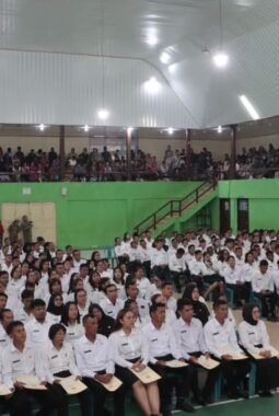 414 Tenaga Honorer Pemkab Dairi Terima SK PPPK,Vickner Sinaga : Hidup Ini Adalah Kesempatan