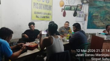 Polsek Siantar Timur Laksanakan Saling di Pos Kamling Jalan Danau Maninjau