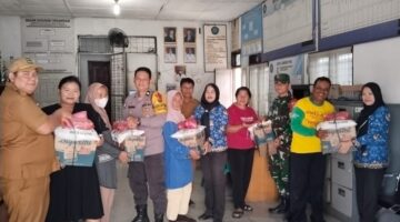 Polsek Siantar Martoba Hadiri Pemberian Bantuan Sembako kepada Petugas Kebersihan