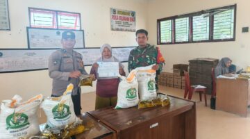 Bhabinkamtibmas Polsek Siantar Martoba Monitoring Pendistribusian Bantuan Pangan Tahun 2026