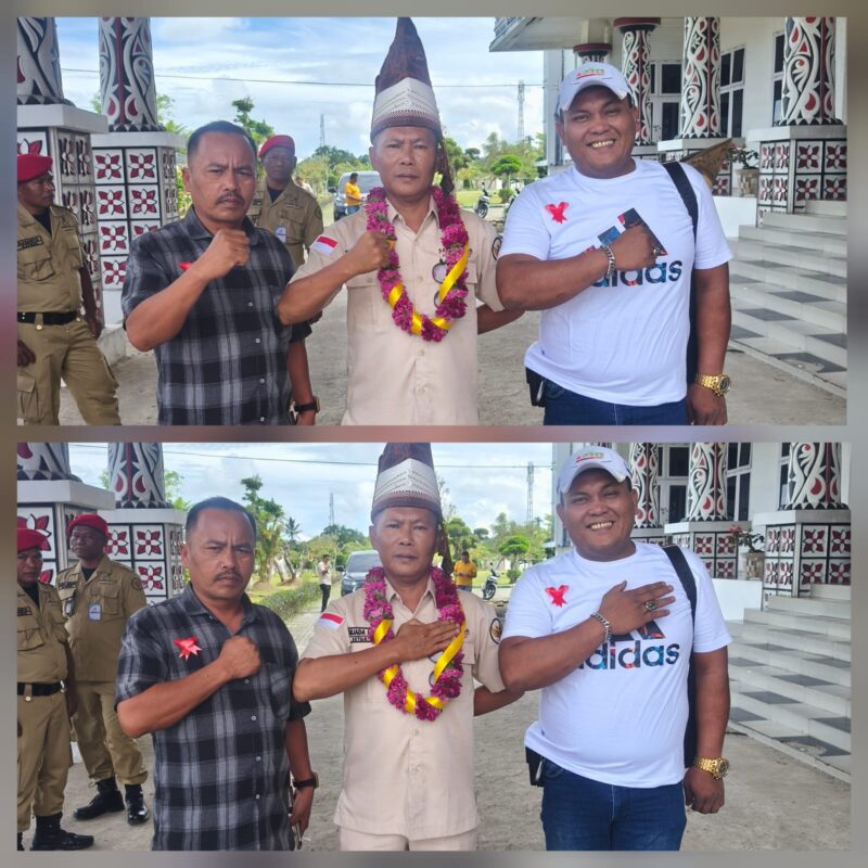 Foto : Tengah Ketua DPD Senopai 08 Simalungun Muliada Simarmata, sebelah Kanan Pimpina  Redaksi Liputan Metro Sumut, sebelah kiri Pimpina Redaksi Info Persada News. 