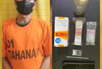 Foto : SY als IPIT (49) dan barang bukti
