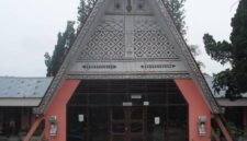 Foto istimewah : gedung ruang piket di SMK Negeri 1 Raya