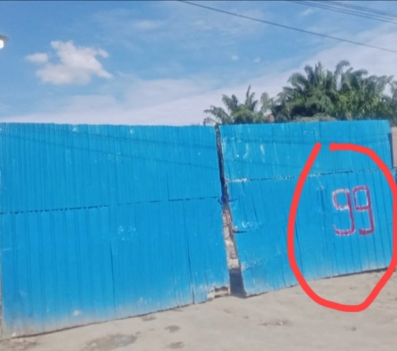 Foto : Depan Gudang Mafia CPO Nomor Pintu 99 Di Jalinsum Teluk Dalam Asahan.
