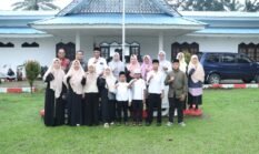 CAMAT SITI AMINAH SIREGAR BERI SEMANGAT PERWAKILAN DOLOK BATU NANGGAR DI FESTIVAL SENI DAN QASIDAH TINGKAT KABUPATEN SIMALUNGUN TAHUN 2026